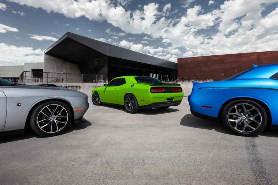  Dodge Challenger SXT 2015 года  (фото 8 из 59)